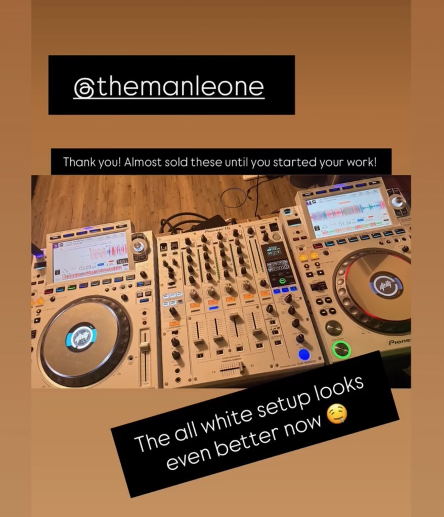 DJ story showing an early OverCue mod in use, 1 of 5